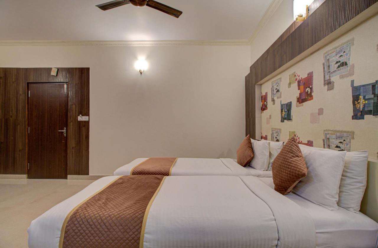 Hotel Royal Classio, บังกาลอร์ ภายนอก รูปภาพ