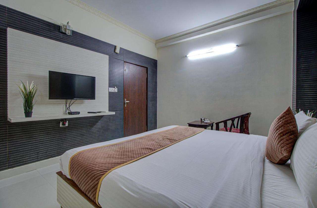 Hotel Royal Classio, บังกาลอร์ ภายนอก รูปภาพ