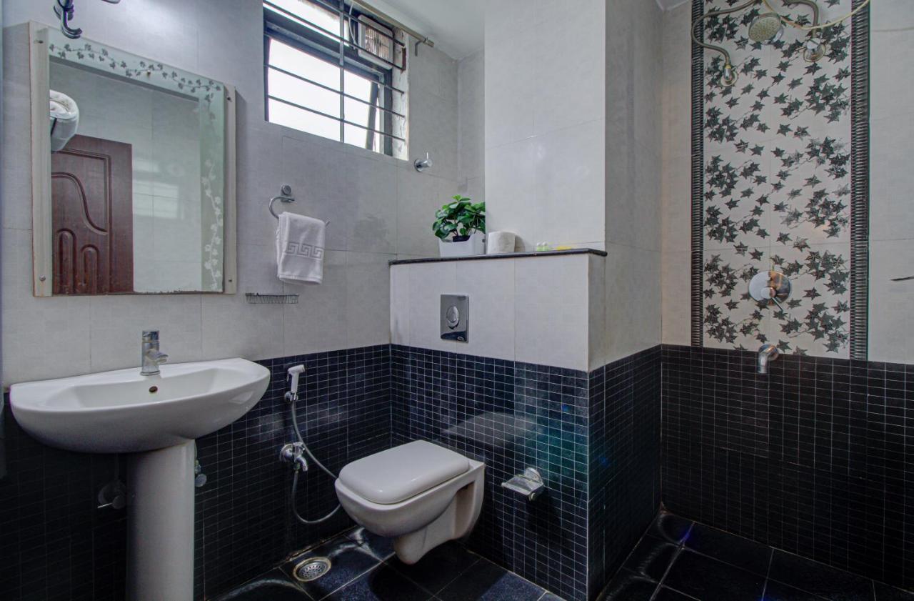 Hotel Royal Classio, บังกาลอร์ ภายนอก รูปภาพ